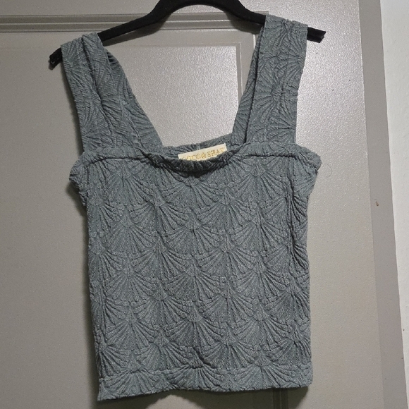 coco y shay Tops - Textured Gray Sleeveless Blouse